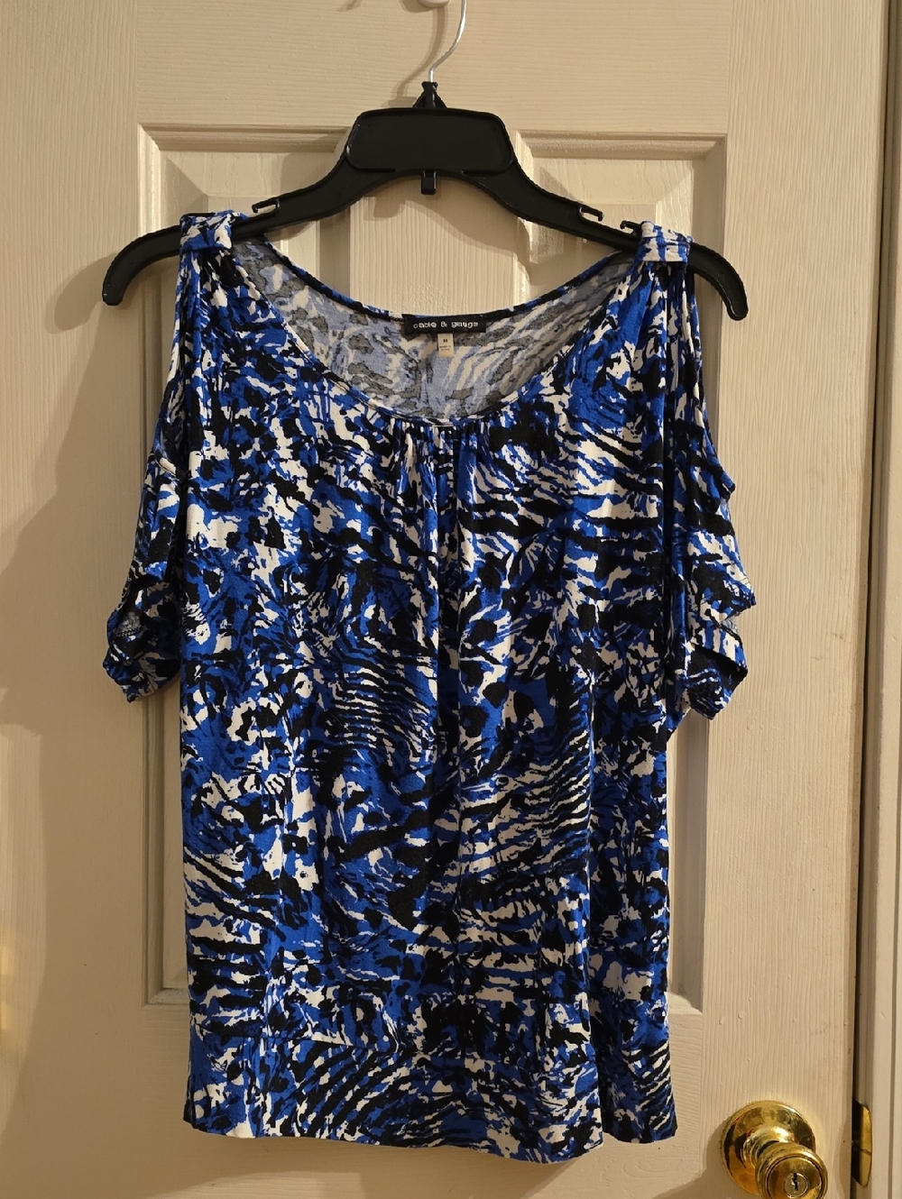 Cable & Gauge Blue, Black & White Abstract Cold-Shoulder Blouse